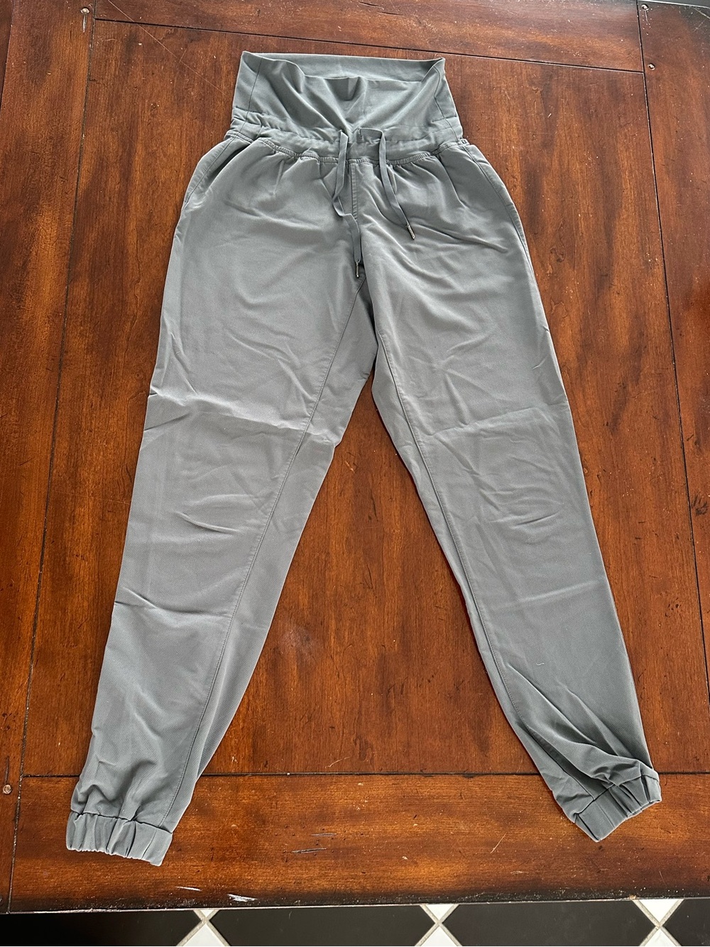 Athleta Grey Breathable Comfy Jogger Pants